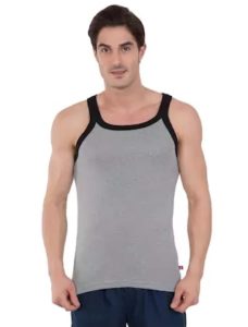 PayTM is offering Upto 35% Cashback on Men's Innerwear