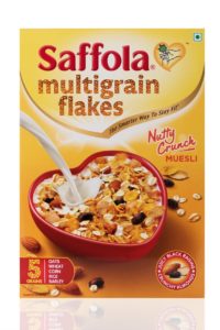 Amazon - Buy Saffola Multi-Grain Flakes Nutty Crunch - 400gm at Rs 159 only