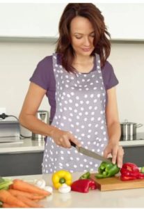 Kitchen Apron at Flat Rs.69 Only