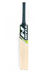 Nivia Impact Poplar Willow Cricket Bat at rs.379