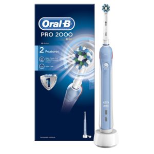 Oral-B Pro 2000 Cross Action Electric Rechargeable Toothbrush