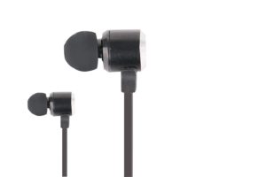 Amazon - Buy F&D Anchor E310 Plus Professional Stero Earphone at Rs 360 only