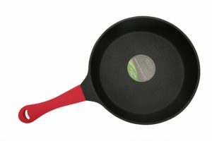 Amazon- Buy Tosaa Non-Stick Frypan, 24cm, Black/Red at Rs 858